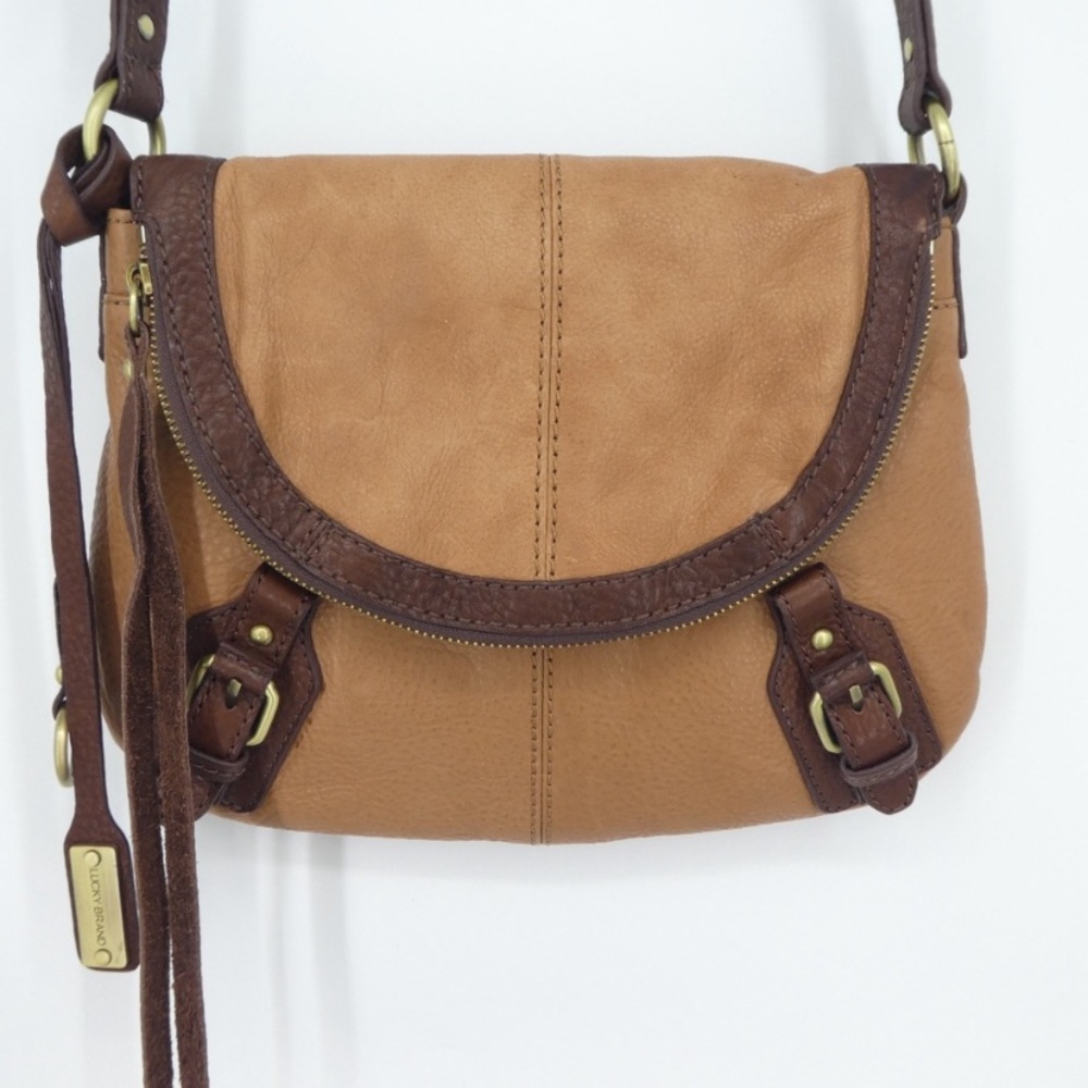 Rare Lucky Brand Cross Body purse